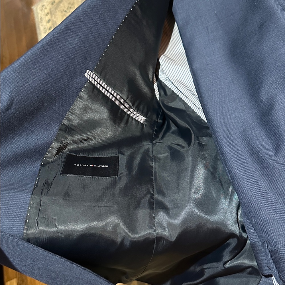 Medium Blue Tommy Hilfiger Suit - Picture 5 of 9